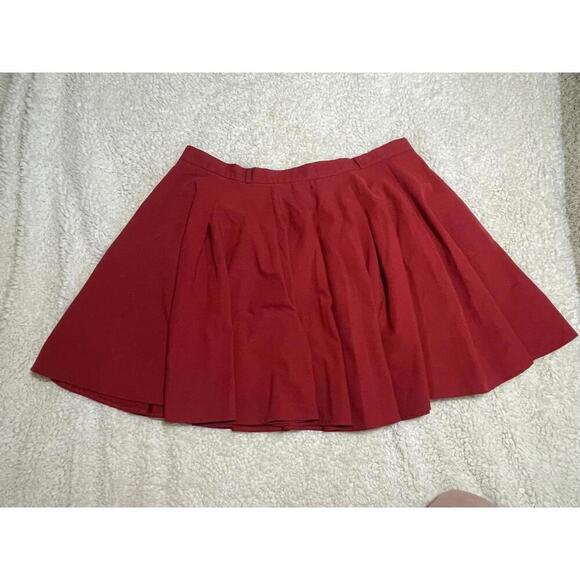 ASOS Curve Red Pleated Skirt - Picture 1 of 4